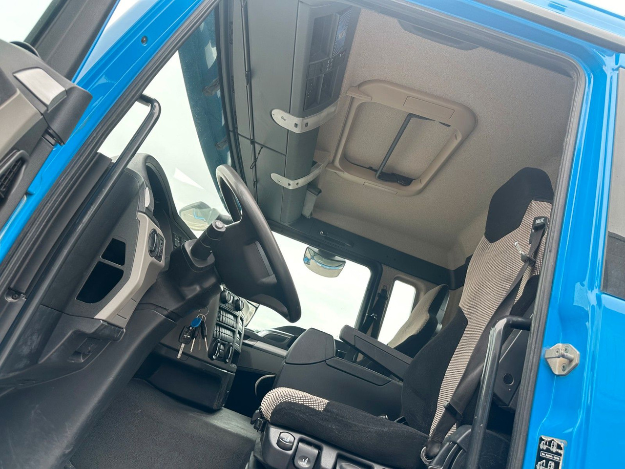 MAN TGS 26.460 6X4 Hydrodrive Bordmatik - Truk jungkit: gambar 5 MAN TGS 26.460 6X4 Hydrodrive Bordmatik - Truk jungkit: gambar 5