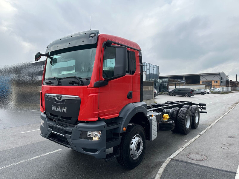 MAN TGS 33.400 6X4 BB CH - Truk sasis: gambar 2 MAN TGS 33.400 6X4 BB CH - Truk sasis: gambar 2