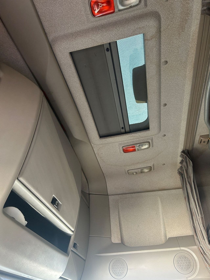 DAF XF 460 XF460 Super Space Cab - Tractor head: gambar 5 DAF XF 460 XF460 Super Space Cab - Tractor head: gambar 5