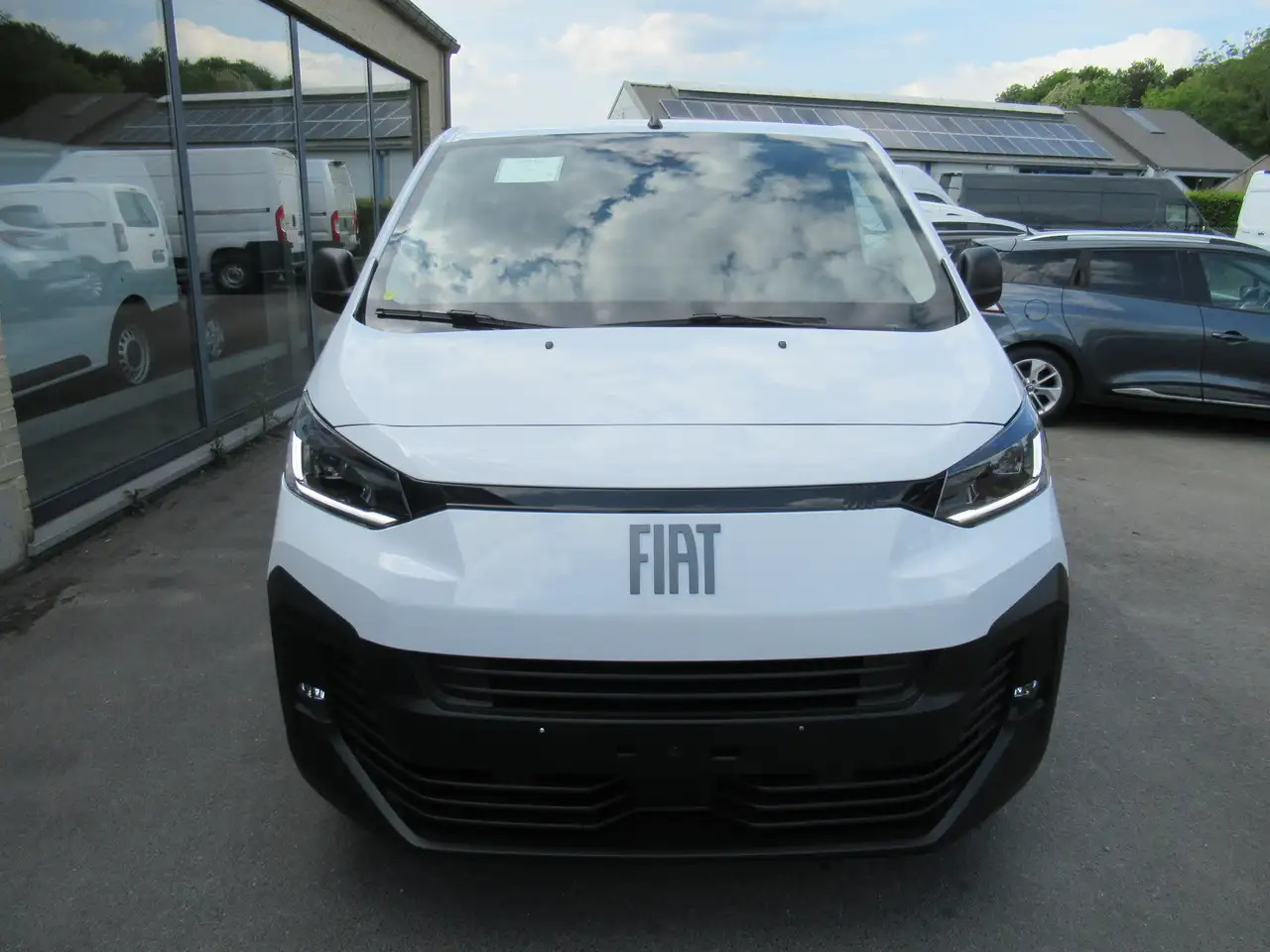 Fiat Scudo L3,bte auto, 145cv, neuf, 25900€+TVA - Van panel: gambar 3 Fiat Scudo L3,bte auto, 145cv, neuf, 25900€+TVA - Van panel: gambar 3