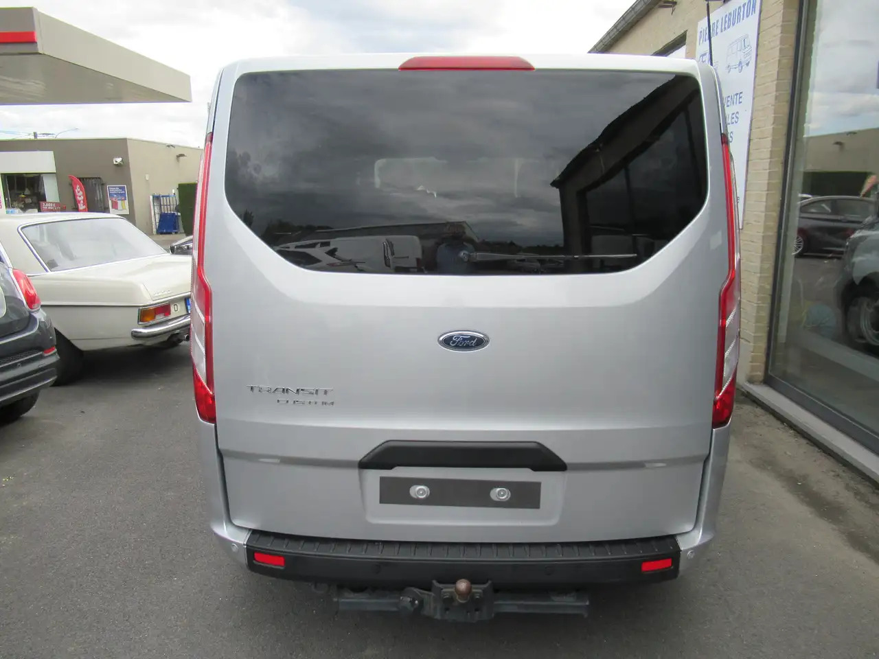 Ford Transit Custom 2.0 TDCi L2H1 Ambiente 23900€+TVA/BTW - Van penumpang: gambar 4 Ford Transit Custom 2.0 TDCi L2H1 Ambiente 23900€+TVA/BTW - Van penumpang: gambar 4