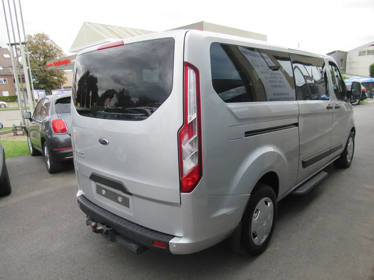 Ford Transit Custom 2.0 TDCi L2H1 Ambiente 23900€+TVA/BTW - Van penumpang: gambar 2 Ford Transit Custom 2.0 TDCi L2H1 Ambiente 23900€+TVA/BTW - Van penumpang: gambar 2