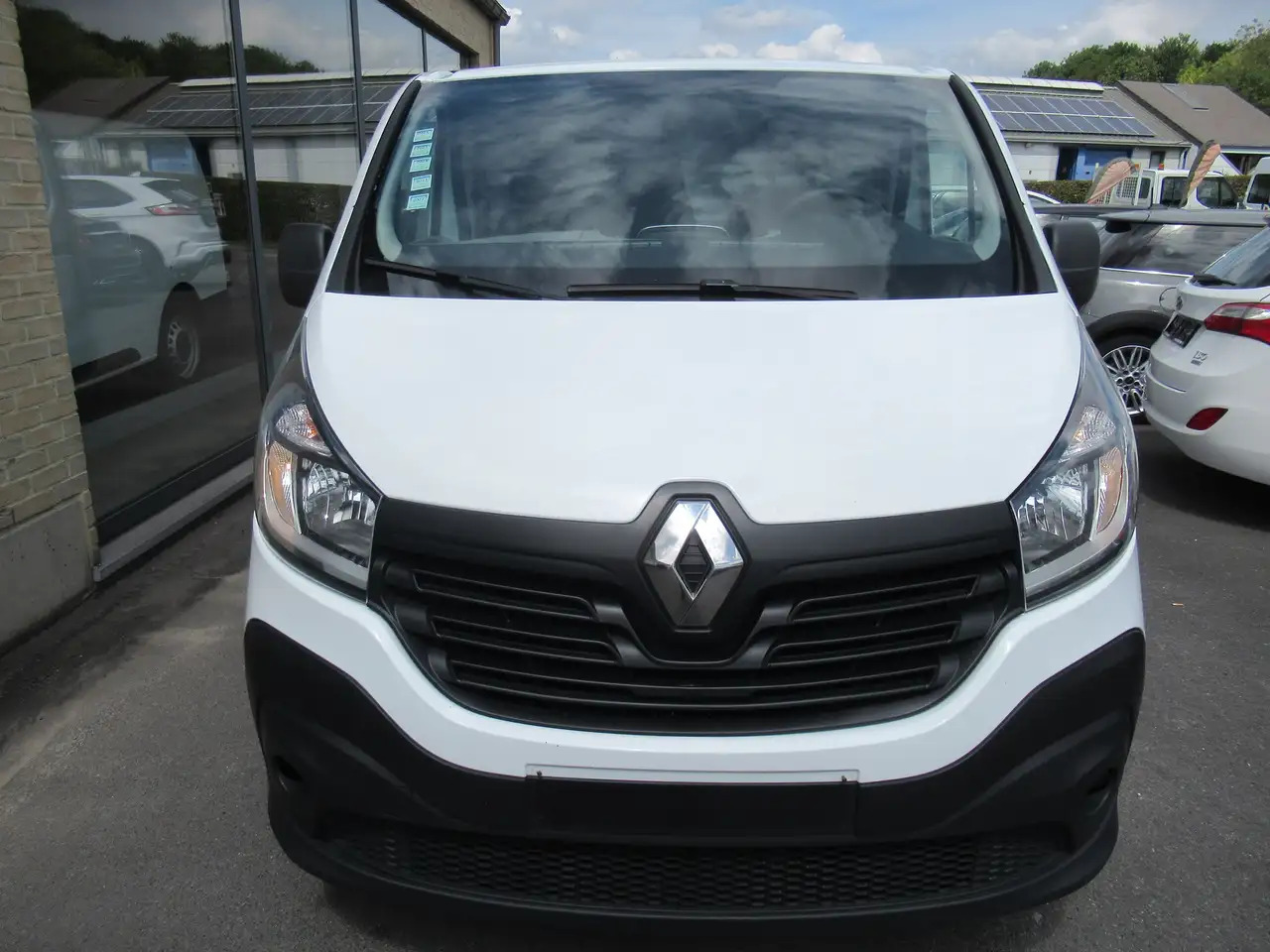 Renault Trafic CLIM AIRCO NAVI 11400€+TVA/BTW - Van kecil: gambar 3 Renault Trafic CLIM AIRCO NAVI 11400€+TVA/BTW - Van kecil: gambar 3