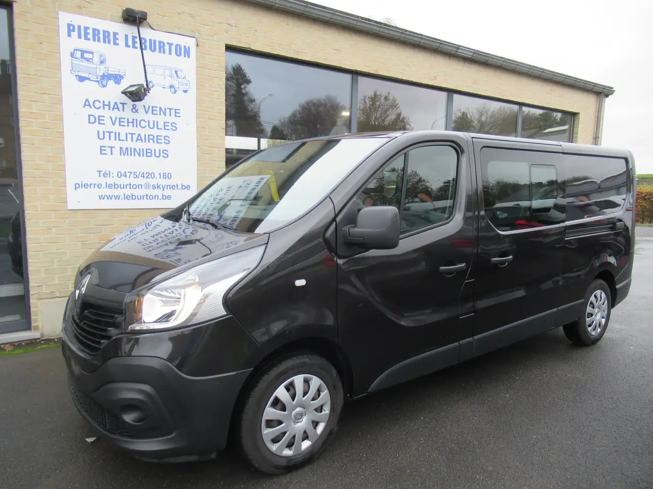 Renault Trafic DBLE CAB L2 AIRCO NAVI CRUISE 14800€+TVA - Van kombi: gambar 1 Renault Trafic DBLE CAB L2 AIRCO NAVI CRUISE 14800€+TVA - Van kombi: gambar 1