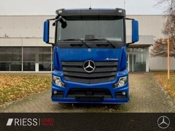 Mercedes-Benz Actros 2551 L 6x2 ACC AHK AUT DynLicht LM Navi - Truk flatbed: gambar 2 Mercedes-Benz Actros 2551 L 6x2 ACC AHK AUT DynLicht LM Navi - Truk flatbed: gambar 2