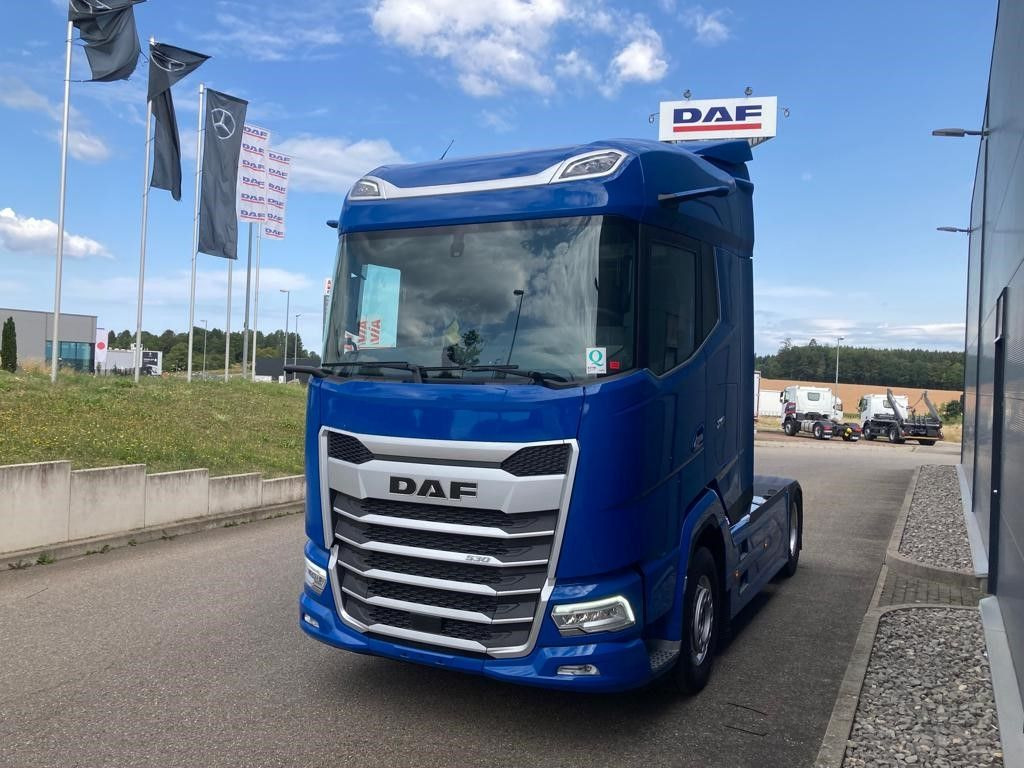 DAF XG 530 FT Alcoa Intarder Standklima Alcoa Kamera - Tractor head: gambar 4 DAF XG 530 FT Alcoa Intarder Standklima Alcoa Kamera - Tractor head: gambar 4