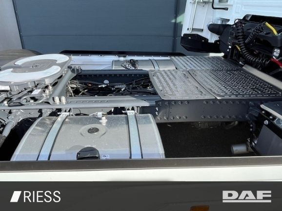 DAF XG 530 FT Alcoa Leder Vollluft Standklima - Tractor head: gambar 5 DAF XG 530 FT Alcoa Leder Vollluft Standklima - Tractor head: gambar 5