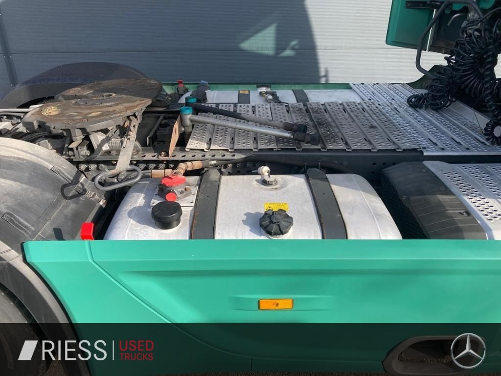 Mercedes-Benz 1853 LS Giga Space Alcoa Hydraulik BiXenon STH - Tractor head: gambar 4 Mercedes-Benz 1853 LS Giga Space Alcoa Hydraulik BiXenon STH - Tractor head: gambar 4