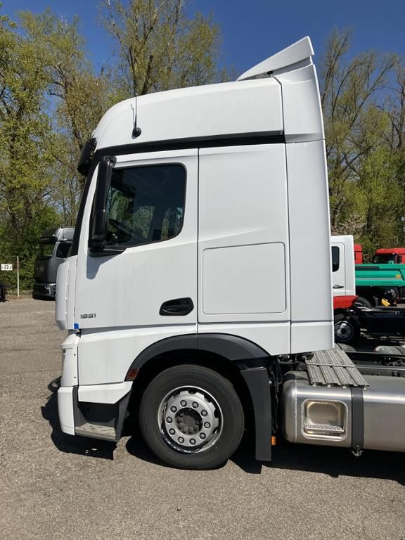 Mercedes-Benz Actros 1851 LS 4x2 - Tractor head: gambar 1 Mercedes-Benz Actros 1851 LS 4x2 - Tractor head: gambar 1