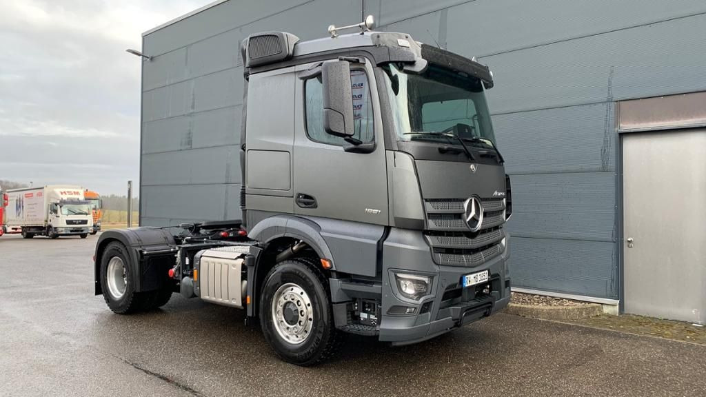 Mercedes-Benz Actros 1851 LS - Tractor head: gambar 1 Mercedes-Benz Actros 1851 LS - Tractor head: gambar 1