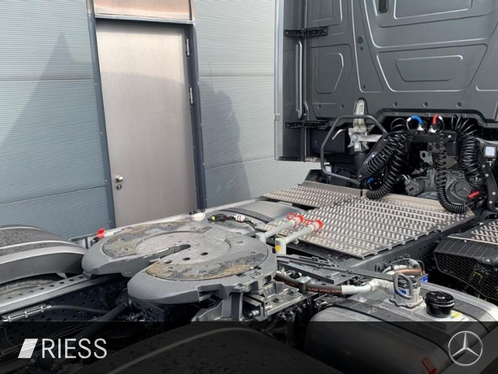 Mercedes-Benz Actros 1853 LS Schubbodenhydraulik AUT LM - Tractor head: gambar 5 Mercedes-Benz Actros 1853 LS Schubbodenhydraulik AUT LM - Tractor head: gambar 5