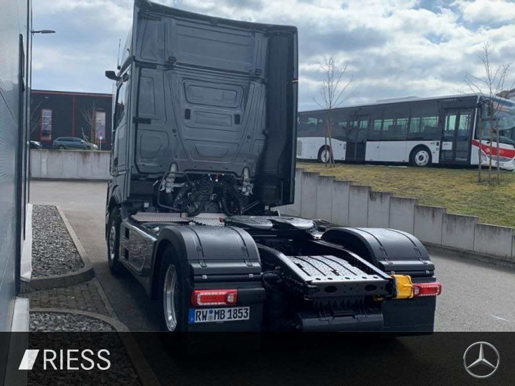 Mercedes-Benz Actros 1853 LS Schubbodenhydraulik AUT LM - Tractor head: gambar 4 Mercedes-Benz Actros 1853 LS Schubbodenhydraulik AUT LM - Tractor head: gambar 4