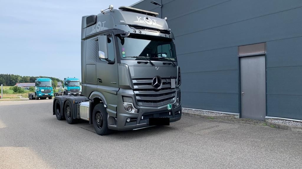 Mercedes-Benz Actros Edition 2 4xSHZ ACC AUT Bel.Sitz DynLicht - Tractor head: gambar 1 Mercedes-Benz Actros Edition 2 4xSHZ ACC AUT Bel.Sitz DynLicht - Tractor head: gambar 1