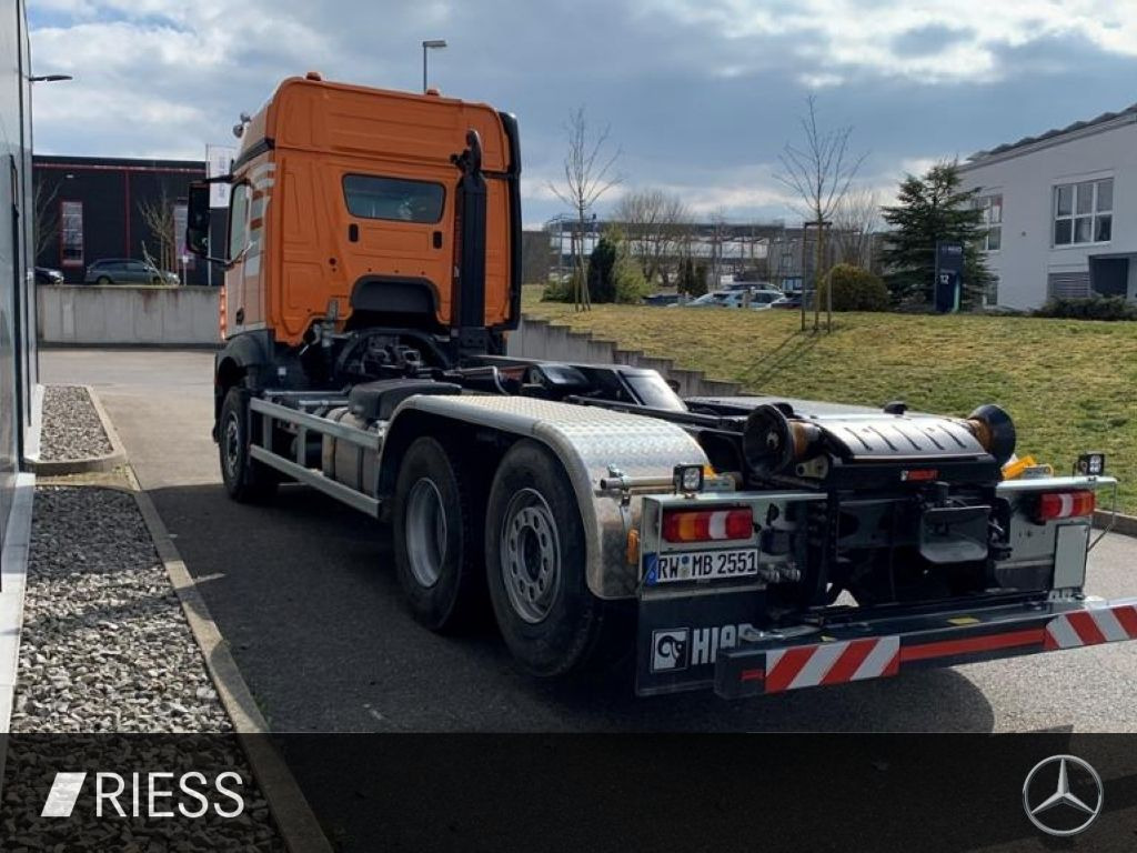 Mercedes-Benz 2551 L Abrollkipper mit HAD, gelenkter liftbarer - Truk: gambar 4 Mercedes-Benz 2551 L Abrollkipper mit HAD, gelenkter liftbarer - Truk: gambar 4