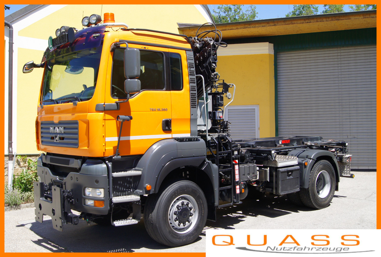 MAN TGA 18.360 BL 4x4/Euro 4/TÜV/HIAB 111/MULTILIFT/Winterdienst - Hook lift, Truk derek: gambar 1 MAN TGA 18.360 BL 4x4/Euro 4/TÜV/HIAB 111/MULTILIFT/Winterdienst - Hook lift, Truk derek: gambar 1