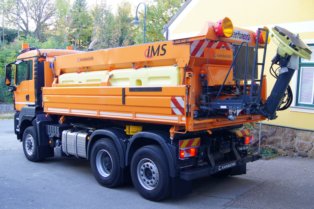 MAN TGS 28.400 6x4-4 BL /Winterdienst/Streuer/Schneepflug - Truk jungkit: gambar 3 MAN TGS 28.400 6x4-4 BL /Winterdienst/Streuer/Schneepflug - Truk jungkit: gambar 3