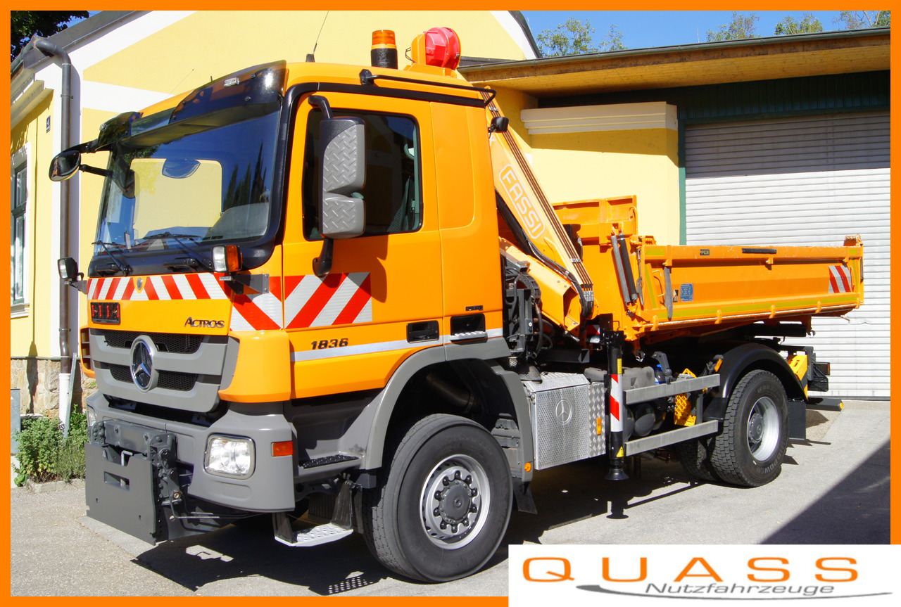 MERCEDES-BENZ ACTROS 1836 /4x4/TÜV/FASSI 110/MEILLER/Wechselsystem/Winterdienst - Truk derek: gambar 1 MERCEDES-BENZ ACTROS 1836 /4x4/TÜV/FASSI 110/MEILLER/Wechselsystem/Winterdienst - Truk derek: gambar 1