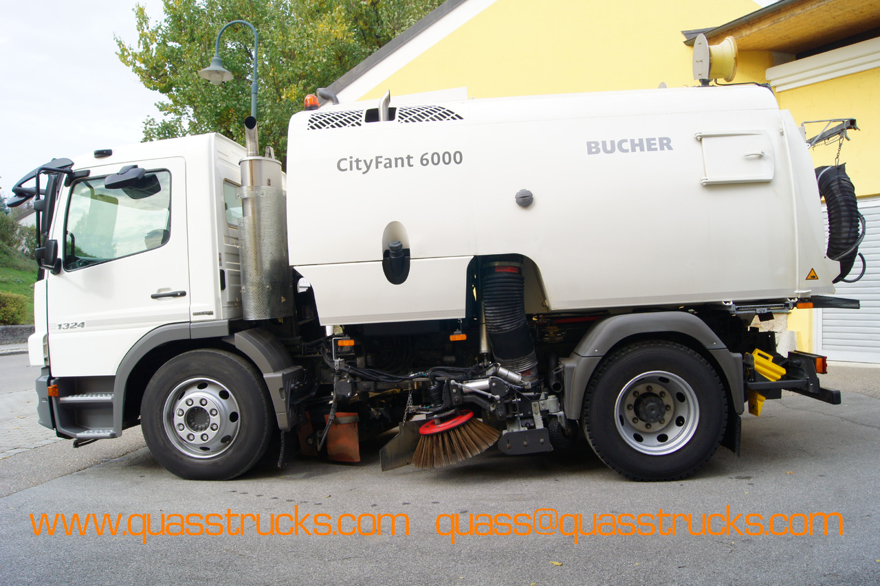 MERCEDES-BENZ ATEGO 1324 / BUCHER CityFant 6000 TWIN, beidseitig + Heck, Aufbaumotor - Penyapu jalan: gambar 3 MERCEDES-BENZ ATEGO 1324 / BUCHER CityFant 6000 TWIN, beidseitig + Heck, Aufbaumotor - Penyapu jalan: gambar 3