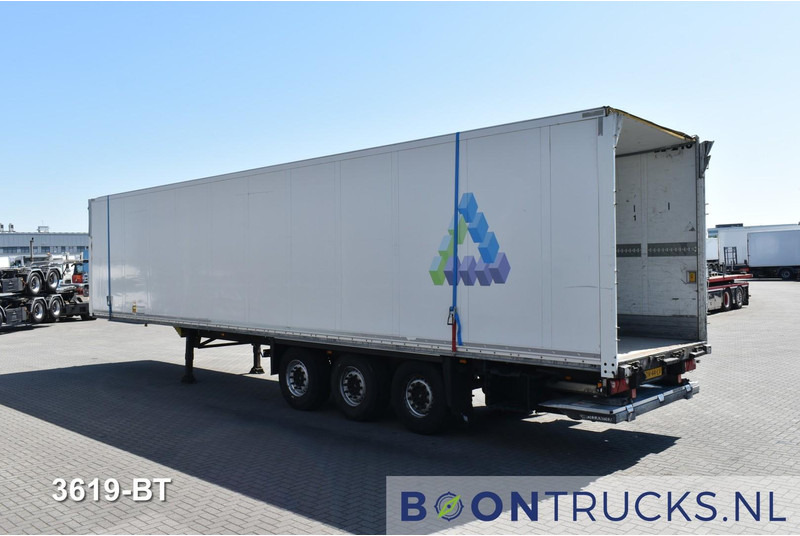 Schmitz Cargobull SCB*S3B | DAMAGED / SCHADE * TAIL LIFT (WORKING) * DISC BRAKES - Semi-trailer kotak tertutup: gambar 3 Schmitz Cargobull SCB*S3B | DAMAGED / SCHADE * TAIL LIFT (WORKING) * DISC BRAKES - Semi-trailer kotak tertutup: gambar 3