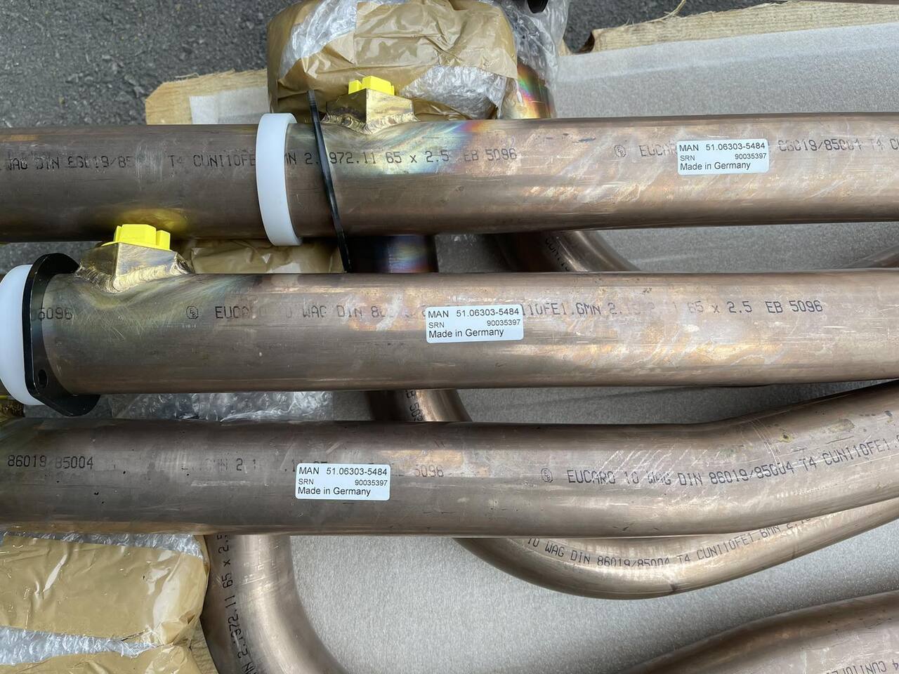 MAN COOLANT PIPE 51.06303-5484 - Sistem pendingin untuk Truk: gambar 2 MAN COOLANT PIPE 51.06303-5484 - Sistem pendingin untuk Truk: gambar 2