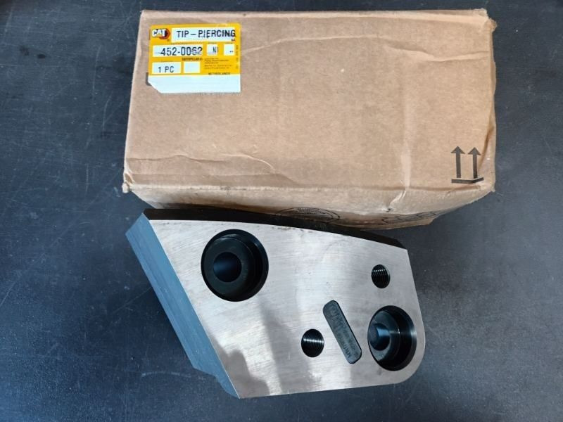 CATERPILLAR TIP-PIERCING 452-0062 - Peralatan konstruksi: gambar 1 CATERPILLAR TIP-PIERCING 452-0062 - Peralatan konstruksi: gambar 1