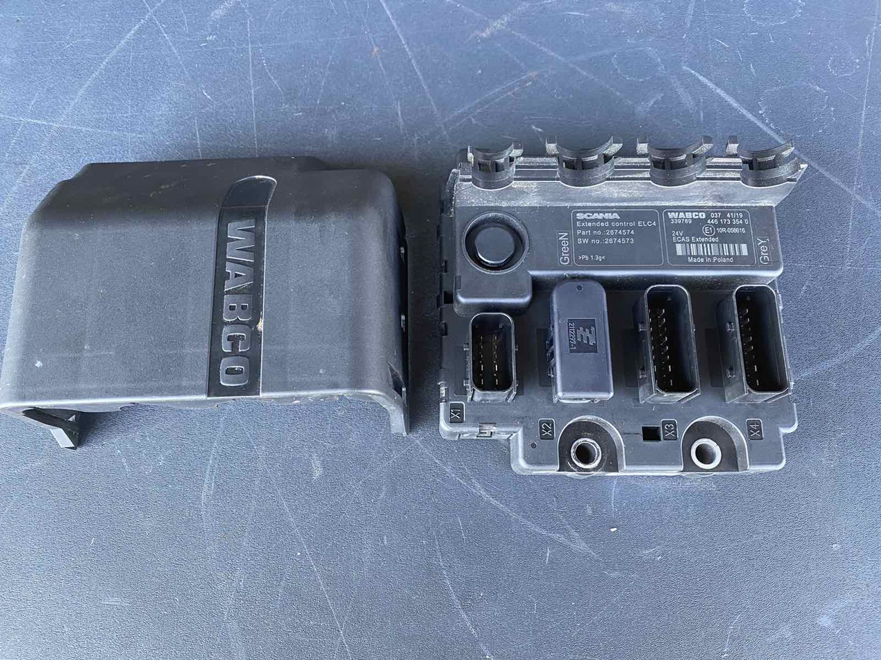 SCANIA ECU SMS ELC4 2674574 - ECU untuk Truk: gambar 1 SCANIA ECU SMS ELC4 2674574 - ECU untuk Truk: gambar 1