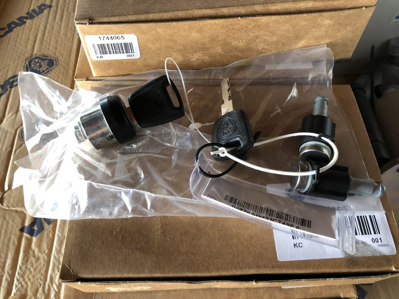 SCANIA KEY - 1744065 - Kabin dan interior untuk Truk: gambar 1 SCANIA KEY - 1744065 - Kabin dan interior untuk Truk: gambar 1