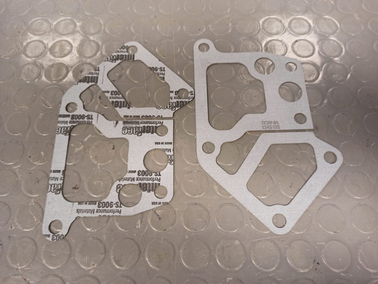 SCANIA OIL COOLER GASKET - 1349188 - Pendingin oli untuk Truk: gambar 1 SCANIA OIL COOLER GASKET - 1349188 - Pendingin oli untuk Truk: gambar 1