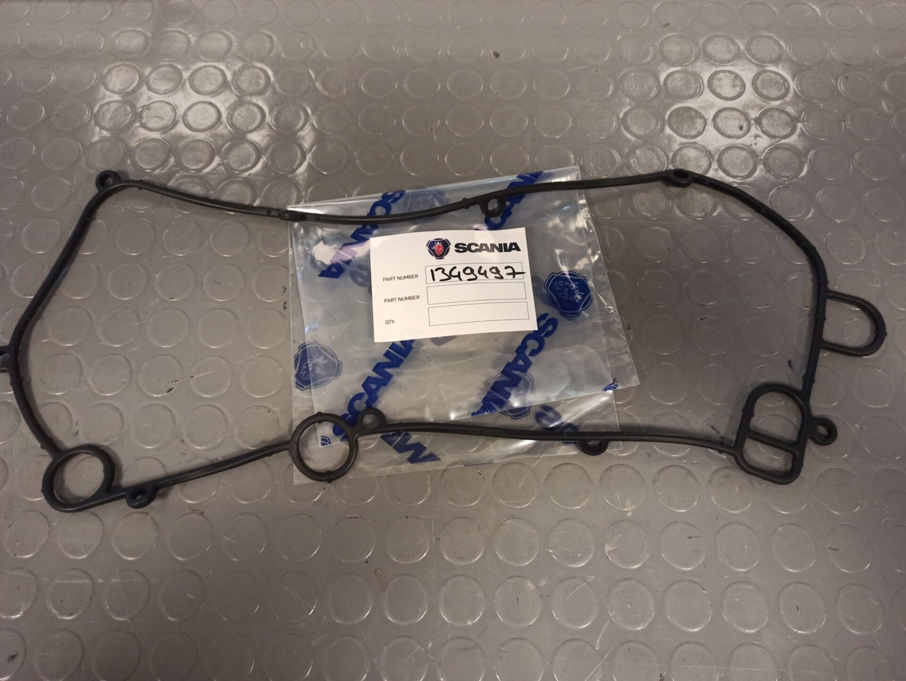 SCANIA OIL COOLER GASKET - 1349497 - Pendingin oli untuk Truk: gambar 1 SCANIA OIL COOLER GASKET - 1349497 - Pendingin oli untuk Truk: gambar 1
