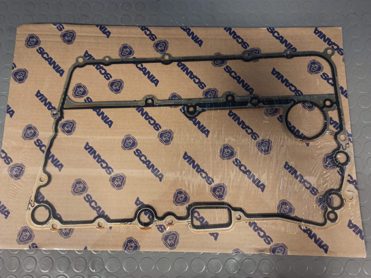 SCANIA OIL COOLER GASKET - 2096561 - Pendingin oli untuk Truk: gambar 1 SCANIA OIL COOLER GASKET - 2096561 - Pendingin oli untuk Truk: gambar 1