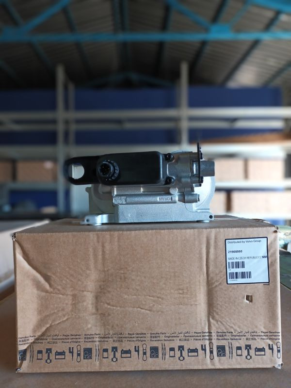 VOLVO FUEL FILTER HOUSING 21900860, 21032642 - Filter bahan bakar untuk Truk: gambar 2 VOLVO FUEL FILTER HOUSING 21900860, 21032642 - Filter bahan bakar untuk Truk: gambar 2