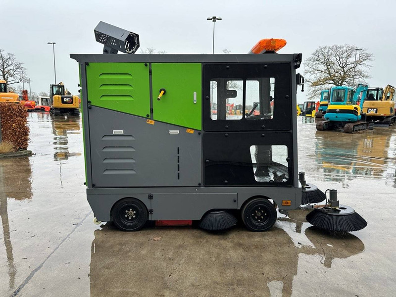 Å koda DY2400 - Penyapu jalan: gambar 4 Å koda DY2400 - Penyapu jalan: gambar 4