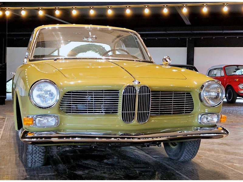 BMW 3200 CS - Mobil sedan: gambar 4 BMW 3200 CS - Mobil sedan: gambar 4