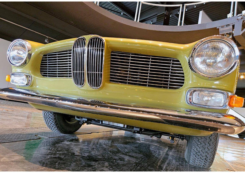 BMW 3200 CS - Mobil sedan: gambar 5 BMW 3200 CS - Mobil sedan: gambar 5