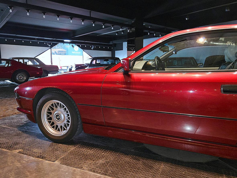 BMW 850iA - Mobil: gambar 4 BMW 850iA - Mobil: gambar 4