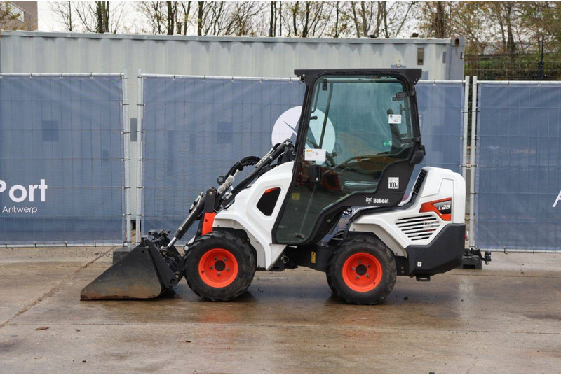 Bobcat L28 - Wheel loader: gambar 2 Bobcat L28 - Wheel loader: gambar 2