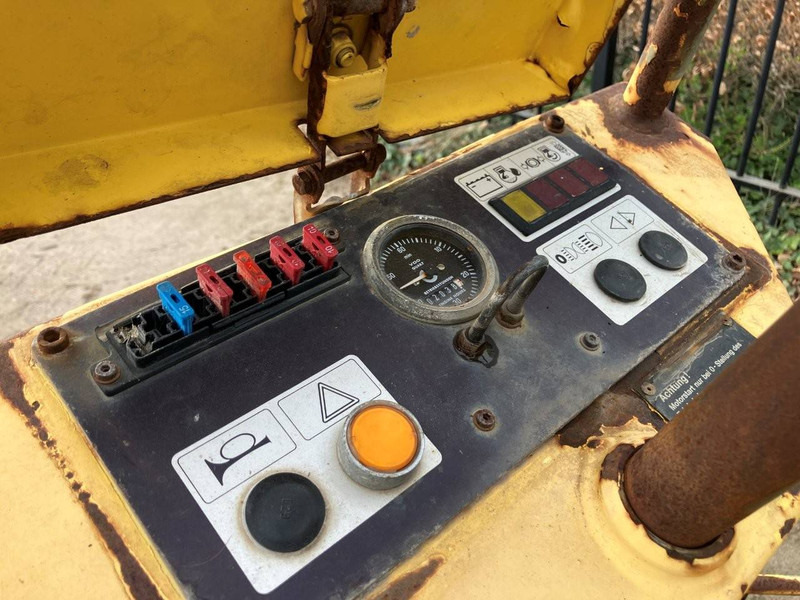 Roller Bomag BW122PD: gambar 10
