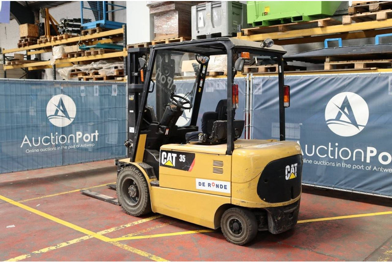 Cat EP35K-PAC - Forklift listrik: gambar 4 Cat EP35K-PAC - Forklift listrik: gambar 4