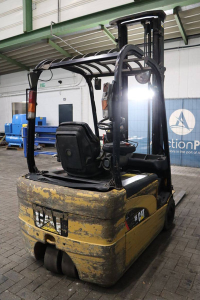 Forklift listrik Caterpillar EP18NT-48E: gambar 6 Forklift listrik Caterpillar EP18NT-48E: gambar 6