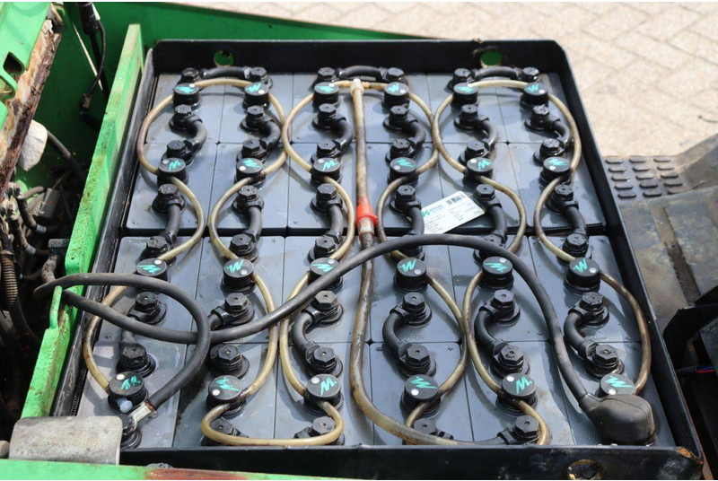 Cesab B418 - Forklift listrik: gambar 5 Cesab B418 - Forklift listrik: gambar 5