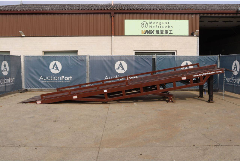 Containerramps Mangust LR12T - Trailer flatbed: gambar 2 Containerramps Mangust LR12T - Trailer flatbed: gambar 2