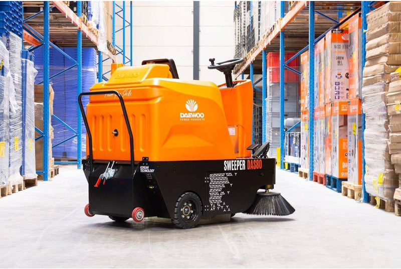 Daewoo DAS80 Zit - Penyapu jalan: gambar 4 Daewoo DAS80 Zit - Penyapu jalan: gambar 4