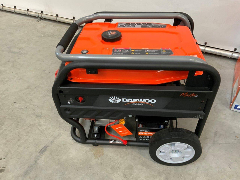 Daewoo GDAX9250E-3 - Genset: gambar 3 Daewoo GDAX9250E-3 - Genset: gambar 3