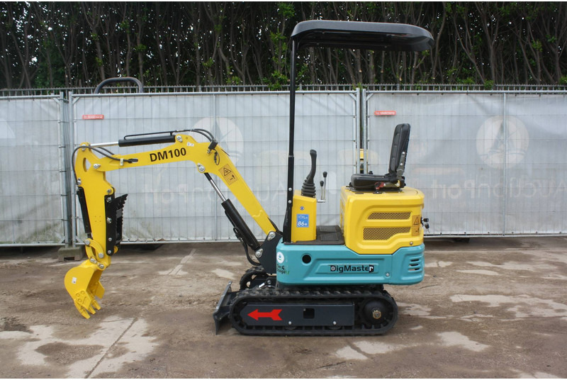 DigMaster DM100 - Ekskavator mini: gambar 2 DigMaster DM100 - Ekskavator mini: gambar 2