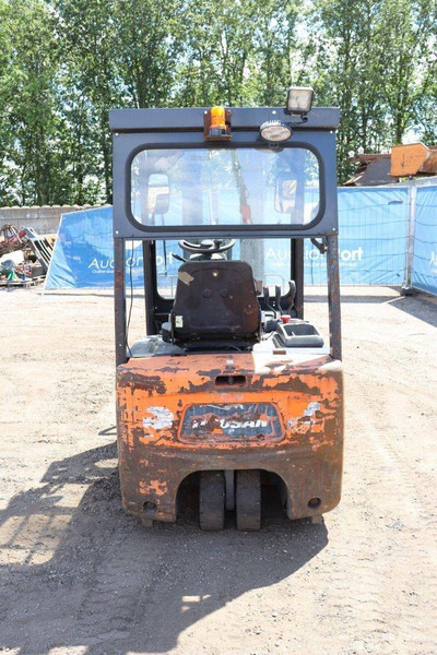 Doosan B15T-5 - Forklift listrik: gambar 5 Doosan B15T-5 - Forklift listrik: gambar 5