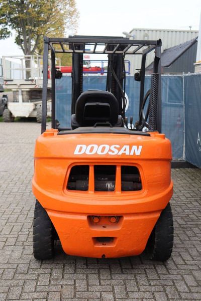 Doosan - Forklift diesel: gambar 5 Doosan - Forklift diesel: gambar 5