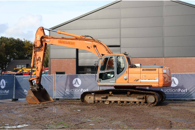 Doosan DX225LC - Ekskavator perayap: gambar 3 Doosan DX225LC - Ekskavator perayap: gambar 3