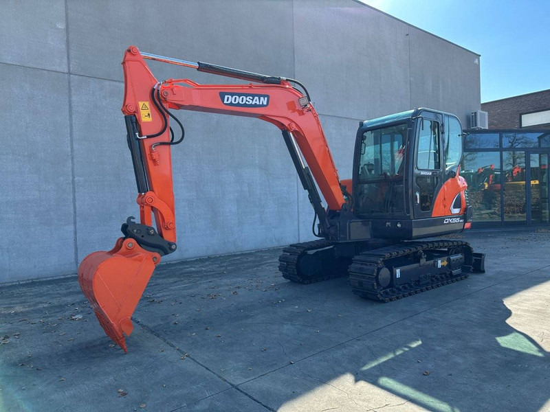 Doosan DX55-9C - Ekskavator perayap: gambar 1 Doosan DX55-9C - Ekskavator perayap: gambar 1