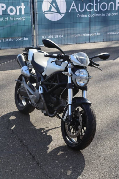Sepeda motor Ducati MONSTER 696: gambar 7