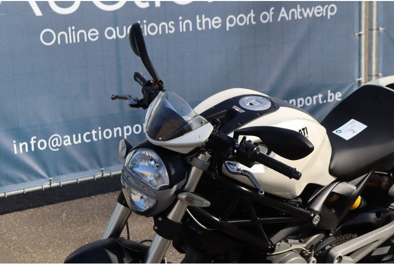 Sepeda motor Ducati MONSTER 696: gambar 10